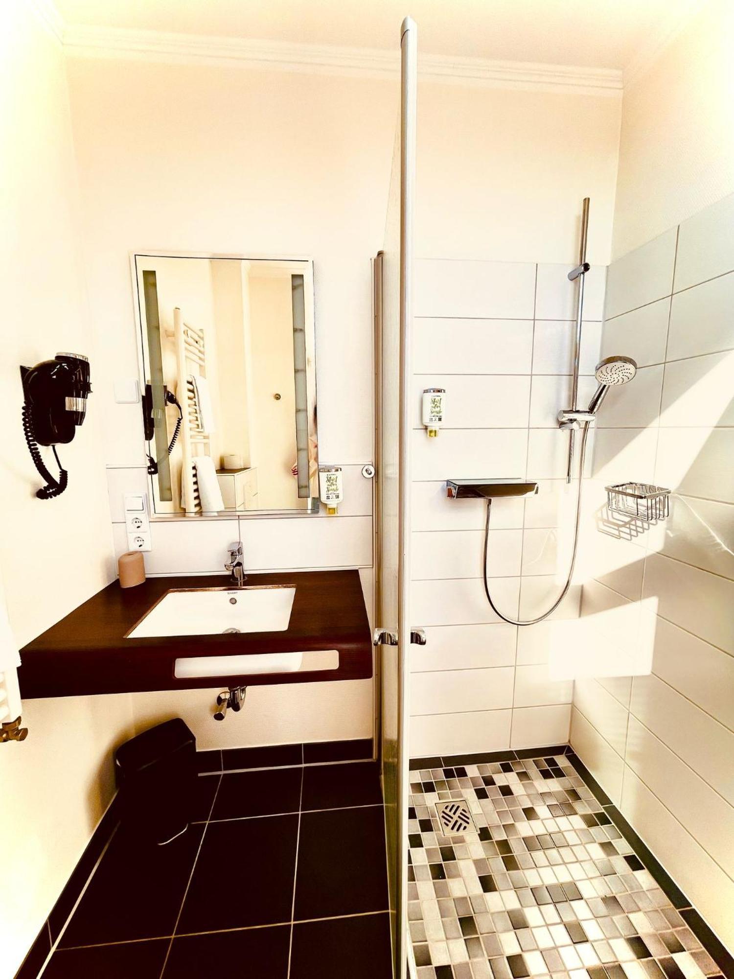 Hotel Kleine Moewe à Borkum Extérieur photo