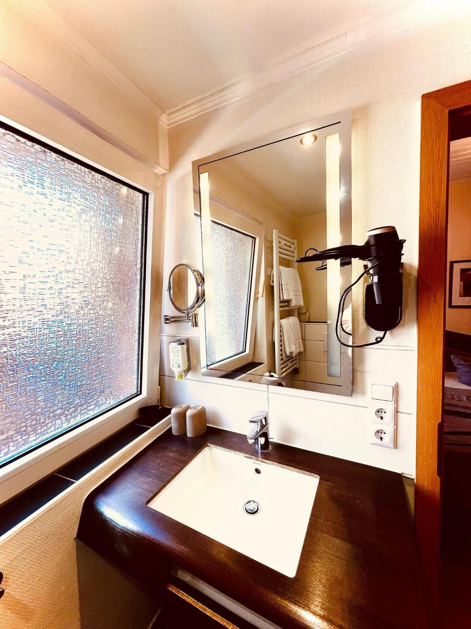 Hotel Kleine Moewe à Borkum Extérieur photo